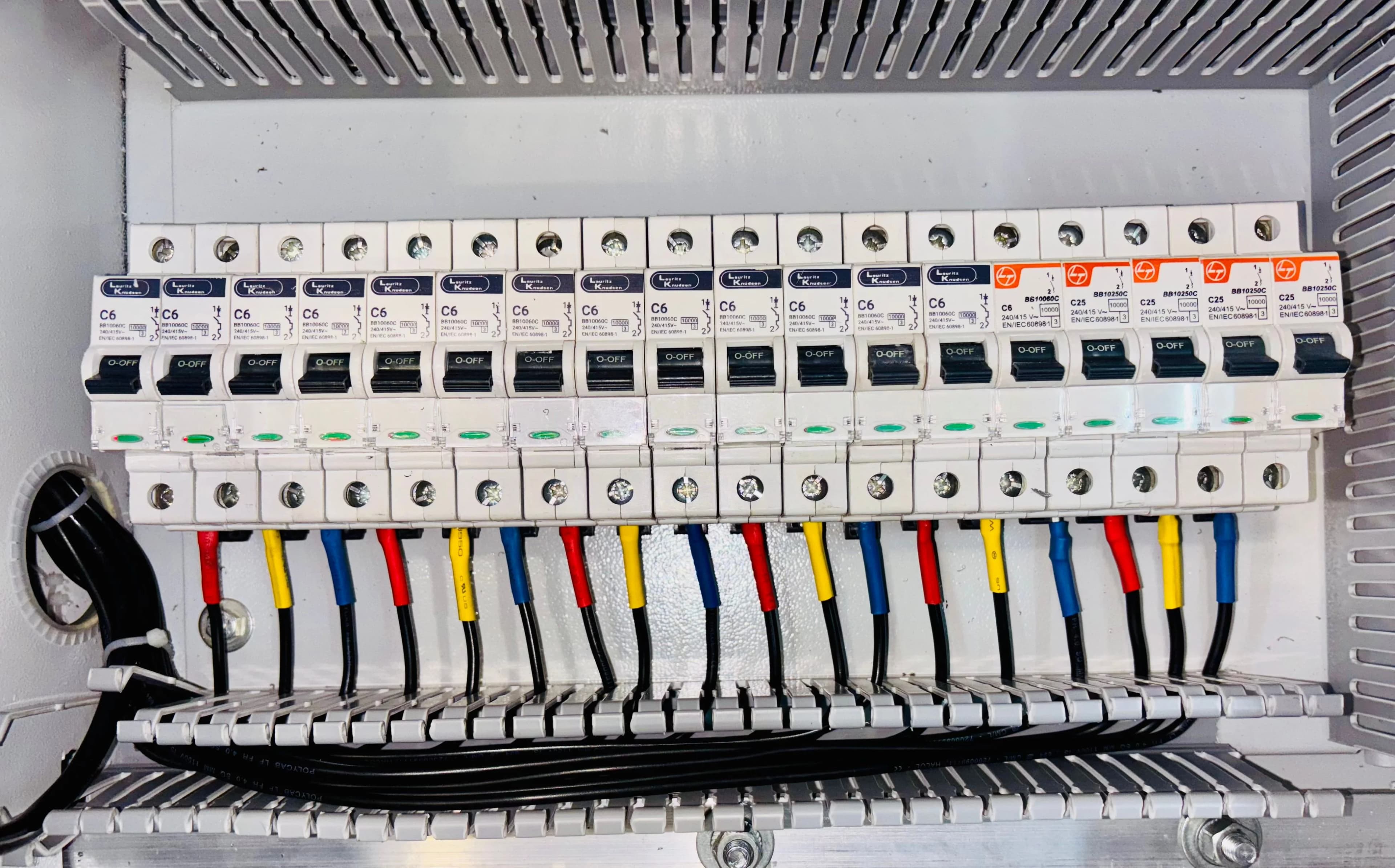 Tableau électrique et circuits dédiés